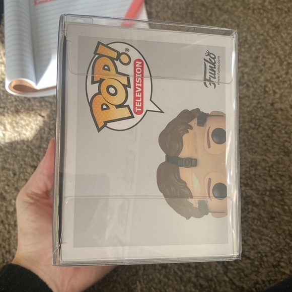 Dwight Schrute funko pop exclusive in pop protector - Picture 6 of 6
